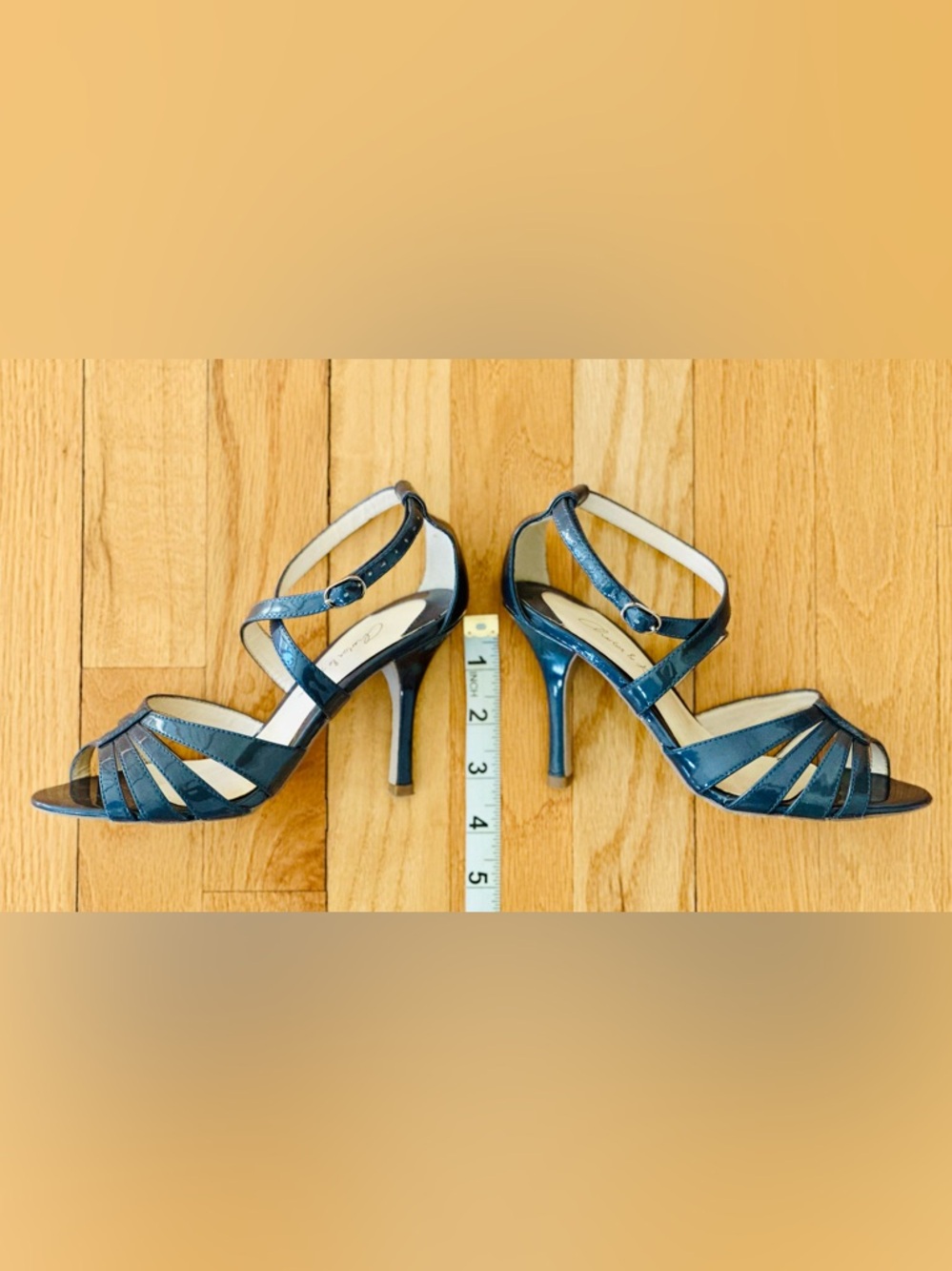 Charles & Keith Blue Gray Glossy Strappy Heeled Sandals Ankle Strap Size 34 / 4 - Picture 5 of 9